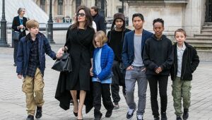 Angelina Jolie diz que filha sofreu racismo em tratamento médico