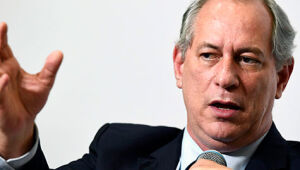 Ciro busca alianças com centro para 2022 e diz que sua tarefa é tirar PT do 2º turno contra Bolsonar
