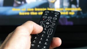 Partidos querem liberação de 'livemícios' durante campanha