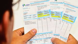 Com encarecimento de energia e gás, mais brasileiros devem atrasar contas