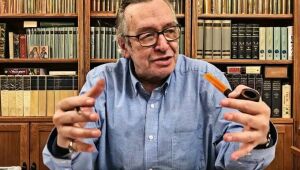 Evangélicos e aliados de Olavo de Carvalho pressionam contra escolha de Feder no MEC