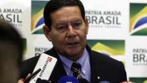 Mourão diz que combate a desmatamento na Amazônia começou tarde