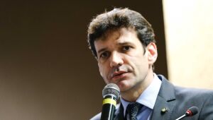 Em evento, ministro fala sobre retomada responsável do turismo