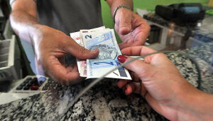 Mercado financeiro prevê queda do PIB de 6,54% este ano