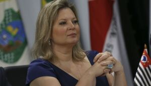 Joice Hasselmann afirma que PSL se vendeu a Bolsonaro e entra com ação no TSE para deixar o partido