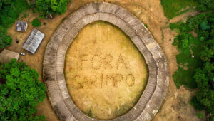Justiça determina retirada de garimpeiros de território ianomâmi