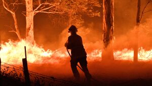 Clima foi 'fator decisivo' em incêndios na Austrália nos últimos anos, diz estudo