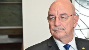 Bolsonaristas usam duplo padrão para contabilizar vacinados e mortos de Covid