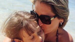 Menino Carlinhos aparece na Argentina, e mãe organiza retorno para Pernambuco