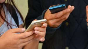 Curso aprimora habilidade de idosos para identificar fake news