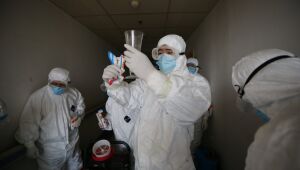 Autoridades dos EUA não descartam hipótese de fuga acidental do vírus Sars-Cov-2 na China