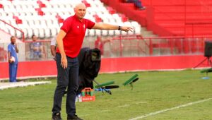 Advogada de Dal Pozzo diz que treinador não continuará no clube