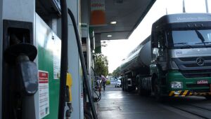 Petrobras reduz preços de gasolina e diesel a partir desta terça (27)