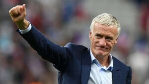 Deschamps renova com a seleção da França e assina contrato até 2026