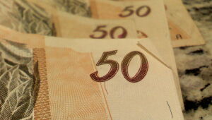 Contas públicas têm déficit de R$ 64,5 bilhões em setembro, diz BC