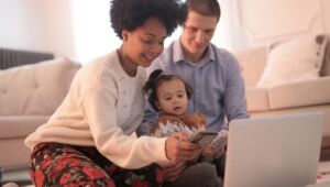 Famílias têm papel fundamental na relação da criança com mundo digital