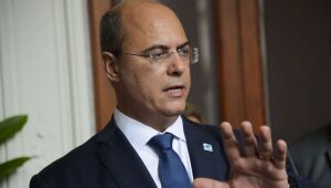 Comissão do impeachment de Witzel aprova retomada do prazo de defesa