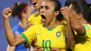 Seleção brasileira feminina enfrenta China na estreia dos Jogos Olímpicos