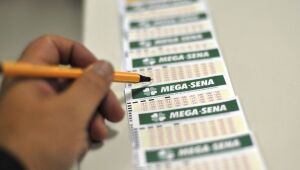 Megas-Sena sorteia neste sábado prêmio estimado em R$ 40 milhões