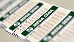 Mega-Sena acumula e vai a R$ 40 milhões