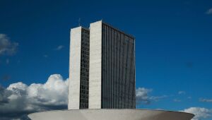 Câmara aprova MP que amplia uso de assinatura eletrônica