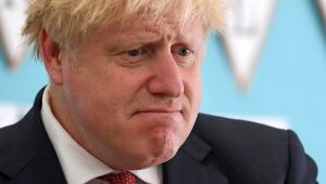 Variante britânica do coronavírus aponta para maior mortalidade, diz Boris Johnson