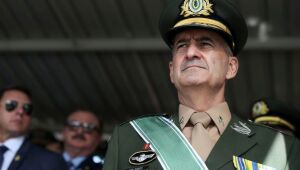 General Ramos resiste a entregar Casa Civil a líder do centrão às vésperas de reforma de Bolsonaro