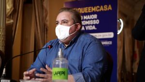 Governo terá reunião com FPF para discutir volta do futebol