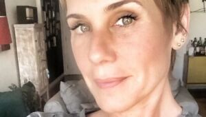 Ex-paquita Andrea Veiga cai em golpe pelo WhatsApp e perde R$ 1.800
