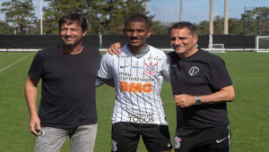 Justiça vê fraude após Corinthians comprar atacante em situação irregular
