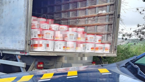 PRF apreende carga de nove toneladas de margarina sem nota fiscal em Garanhuns
