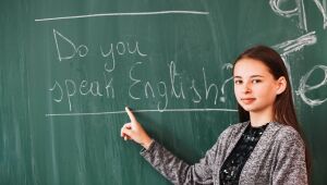 Inglês no Enem é obstáculo entre aluno de escola pública e a faculdade