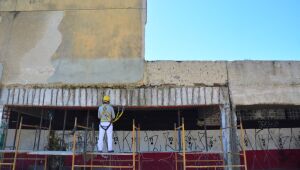 Entre contrariedades discursivas, Santa Cruz explica obras na fachada do Arruda