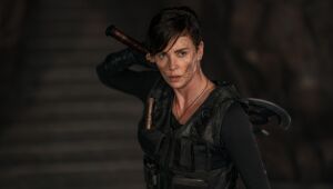 O que esperar de "The Old Guard", novo filme de Charlize Theron