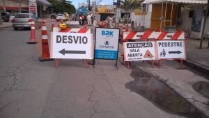 Av. Carlos de Lima Cavalcante passa por obra emergencial, em Olinda