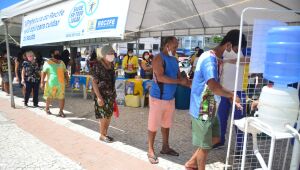Estação Itinerante de Combate ao Coronavírus tem dia movimentado no Recife