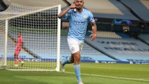 City goleia Wolves com dois de Gabriel Jesus e segue firme rumo ao título do Inglês