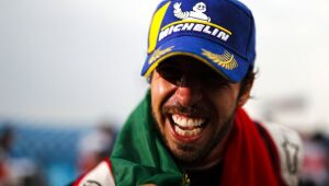 Com Di Grassi brigando pelo vice, português leva título da Fórmula E