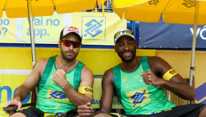 'Feliz por estar vivo', diz Bruno Schmidt após eliminação no vôlei de praia das Olimpíadas