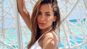 Anitta celebra fim de tratamento contra trombose