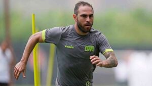 Bruno César testa positivo para Covid-19 e desfalca Vasco contra o Sport