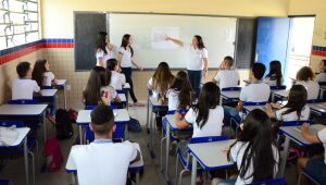 Governo decide situação de aulas presenciais do ensino básico até terça