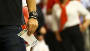 Ninguém acerta a Mega-Sena e prêmio acumula em R$ 60 milhões