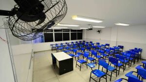 Estados pretendem ampliar ensino remoto para compensar fechamento das escolas