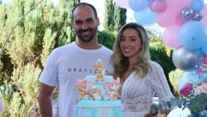 Grávida, esposa de Eduardo Bolsonaro conta que teve Covid-19
