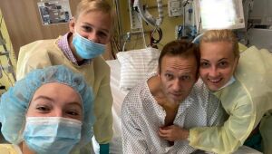 EUA exige que Rússia permita a médicos independentes verem Navalny