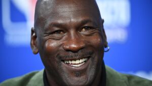 Michael Jordan está próximo de acertar a venda de Charlotte Hornets, diz jornal