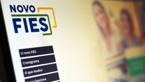 FNDE prorroga prazo para renovação de contratos do Fies