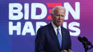 Bolsonaro lamenta a "desastrosa e gratuita" crítica de Biden ao Brasil
