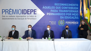 Governo de Pernambuco anuncia escolas e municípios com maiores notas no Idepe 2019